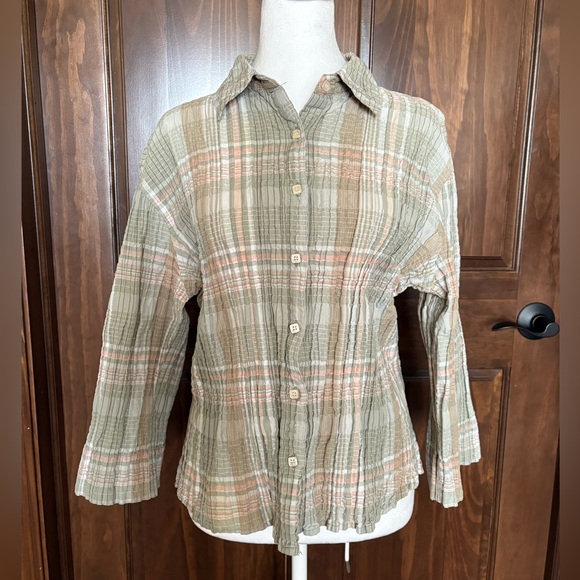 None Tops - Plaid Button-Up Shirt in Green and Pink XL No Tag